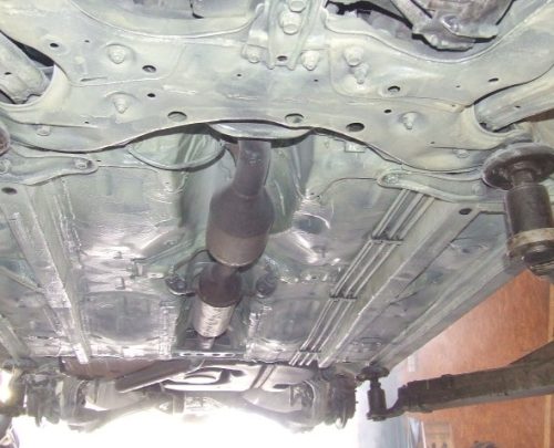 Toyota-Avensis-alvázvédő zsír